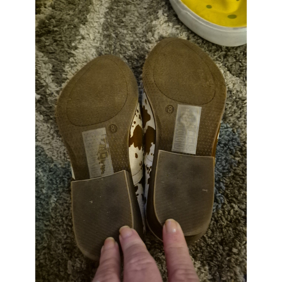 Pierre Dumas Cow Print Slip-on Mid-Heel Loafers New Women's Size 8 - Picture 6 of 6